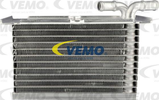 Vemo V10-60-0030 - Интеркулер autocars.com.ua