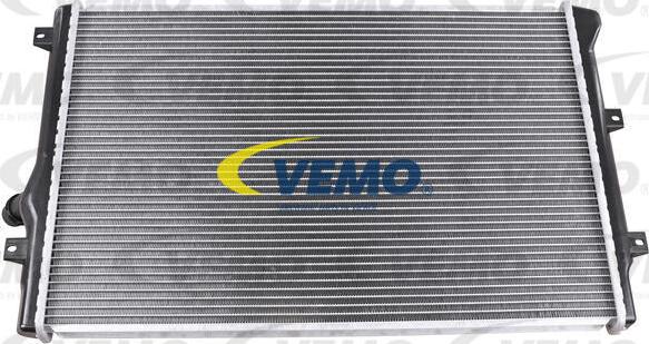 Vemo V10-60-0033 - Радіатор, охолодження двигуна autocars.com.ua