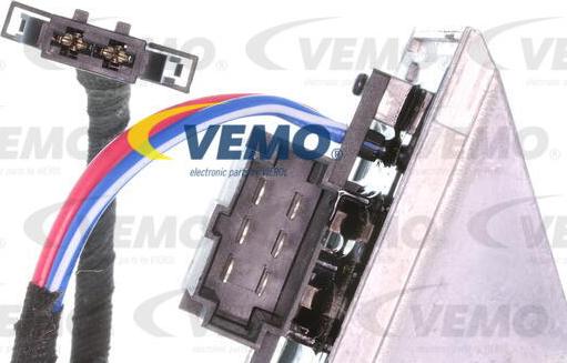 Vemo V10-79-0017 - Регулятор, вентилятор салону autocars.com.ua