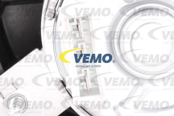 Vemo V15-01-1801 - Вентилятор, охолодження двигуна autocars.com.ua