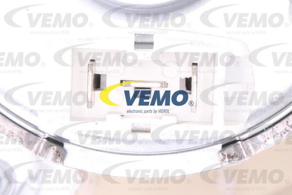 Vemo V15-01-1825 - Вентилятор, охолодження двигуна autocars.com.ua