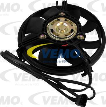 Vemo V15-01-1848 - Вентилятор, охолодження двигуна autocars.com.ua