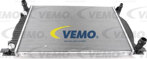 Vemo V15-60-0001 - Радіатор, охолодження двигуна autocars.com.ua