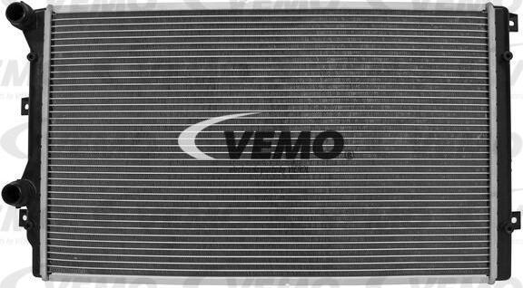 Vemo V15-60-5067 - Радіатор, охолодження двигуна autocars.com.ua