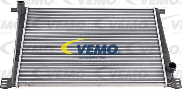 Vemo V20-60-0038 - Радіатор, охолодження двигуна autocars.com.ua