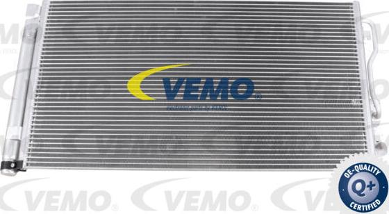 Vemo V20-62-1040 - Конденсатор, кондиціонер autocars.com.ua