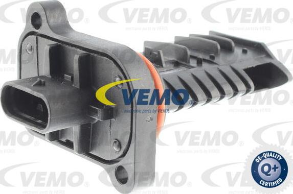 Vemo V20-72-5174 - Датчик потоку, маси повітря autocars.com.ua