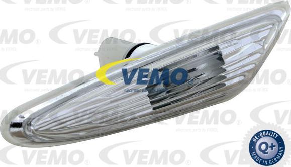 Vemo V20-84-0011 - Бічний ліхтар, покажчик повороту autocars.com.ua