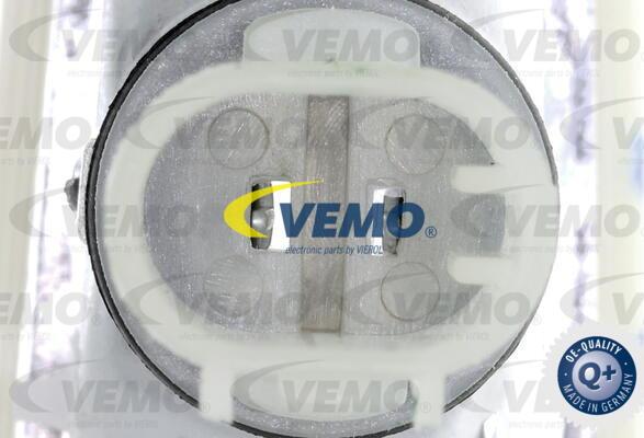 Vemo V20-84-0012 - Фонарь указателя поворота avtokuzovplus.com.ua