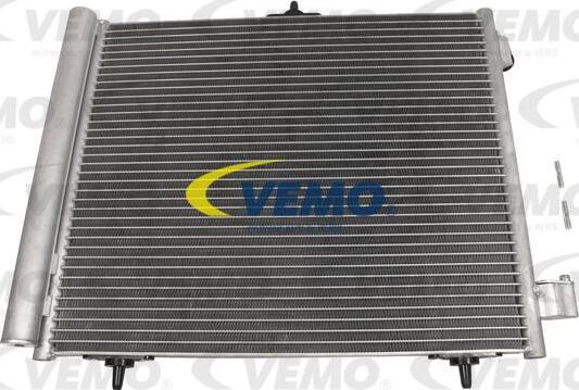 Vemo V22-62-0002 - Конденсатор, кондиціонер autocars.com.ua