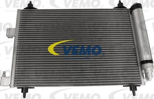 Vemo V22-62-0006 - Конденсатор, кондиціонер autocars.com.ua