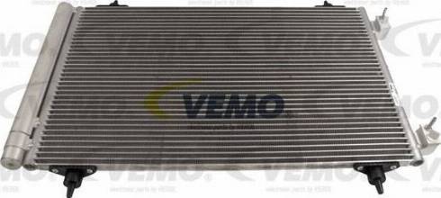 Vemo V22-62-0007 - Конденсатор, кондиціонер autocars.com.ua