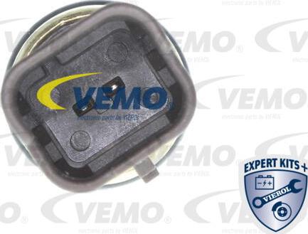 Vemo V22-72-0151 - Датчик, температура охлаждающей жидкости avtokuzovplus.com.ua