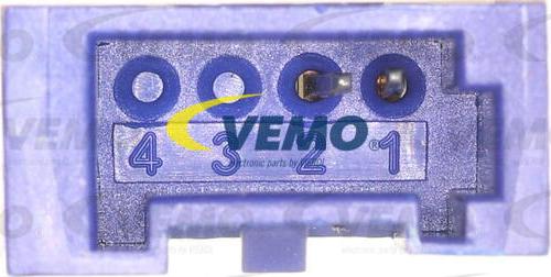 Vemo V22-73-0021 - Вимикач, привід зчеплення (Tempomat) autocars.com.ua