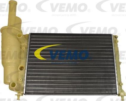Vemo V24-60-0002 - Радіатор, охолодження двигуна autocars.com.ua
