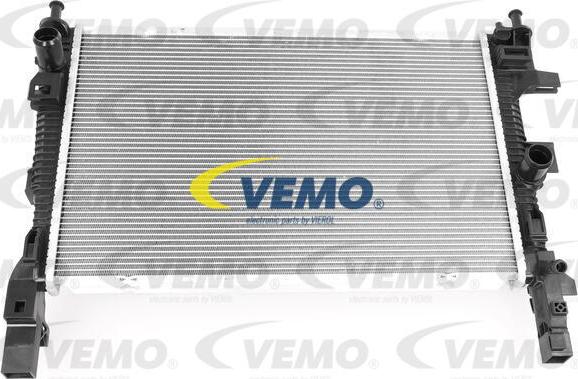 Vemo V25-60-3015 - Радіатор, охолодження двигуна autocars.com.ua