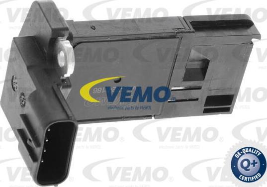 Vemo V26-72-0186 - Датчик потоку, маси повітря autocars.com.ua