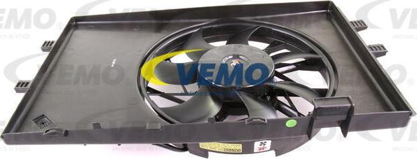 Vemo V30-01-0008 - Вентилятор, охолодження двигуна autocars.com.ua