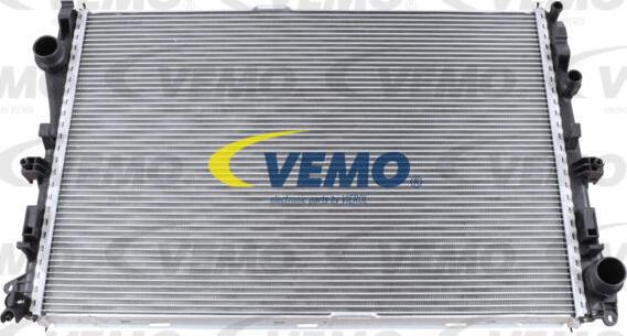 Vemo V30-60-1347 - Радиатор, охлаждение двигателя avtokuzovplus.com.ua