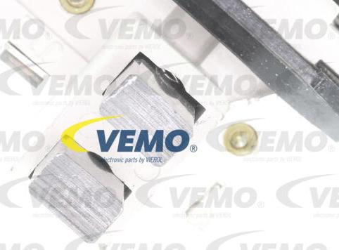 Vemo V30-77-0018 - Регулятор напруги генератора autocars.com.ua