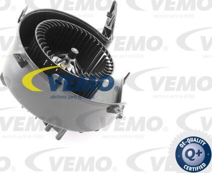 Vemo V40-03-1132 - Вентилятор салона autodnr.net