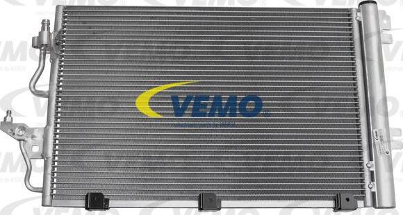 Vemo V40-62-0014 - Конденсатор, кондиціонер autocars.com.ua