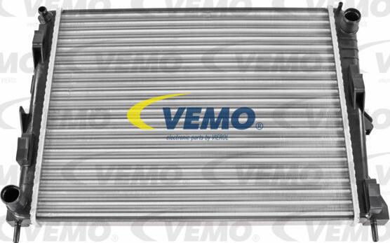 Vemo V46-60-0032 - Радіатор, охолодження двигуна autocars.com.ua
