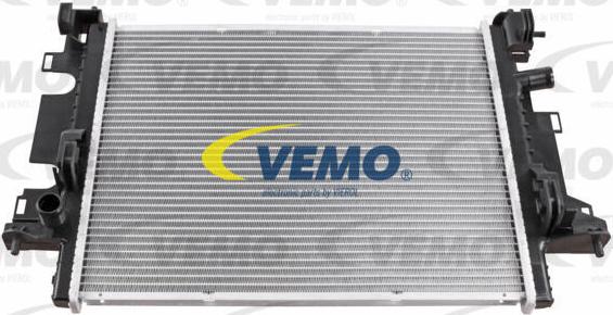 Vemo V46-60-0068 - Радиатор, охлаждение двигателя autodnr.net
